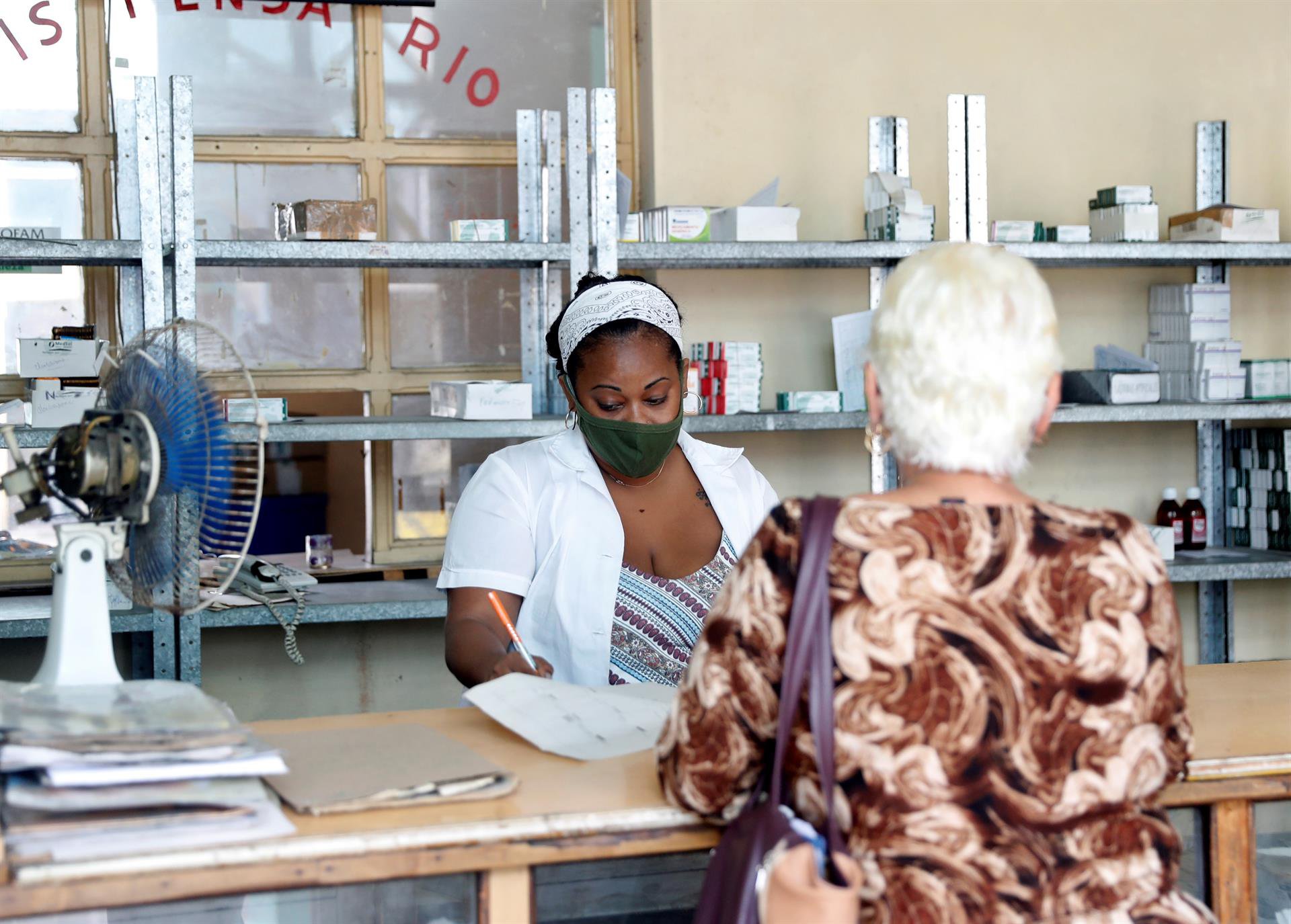 Farmacia desabastecida en Cuba