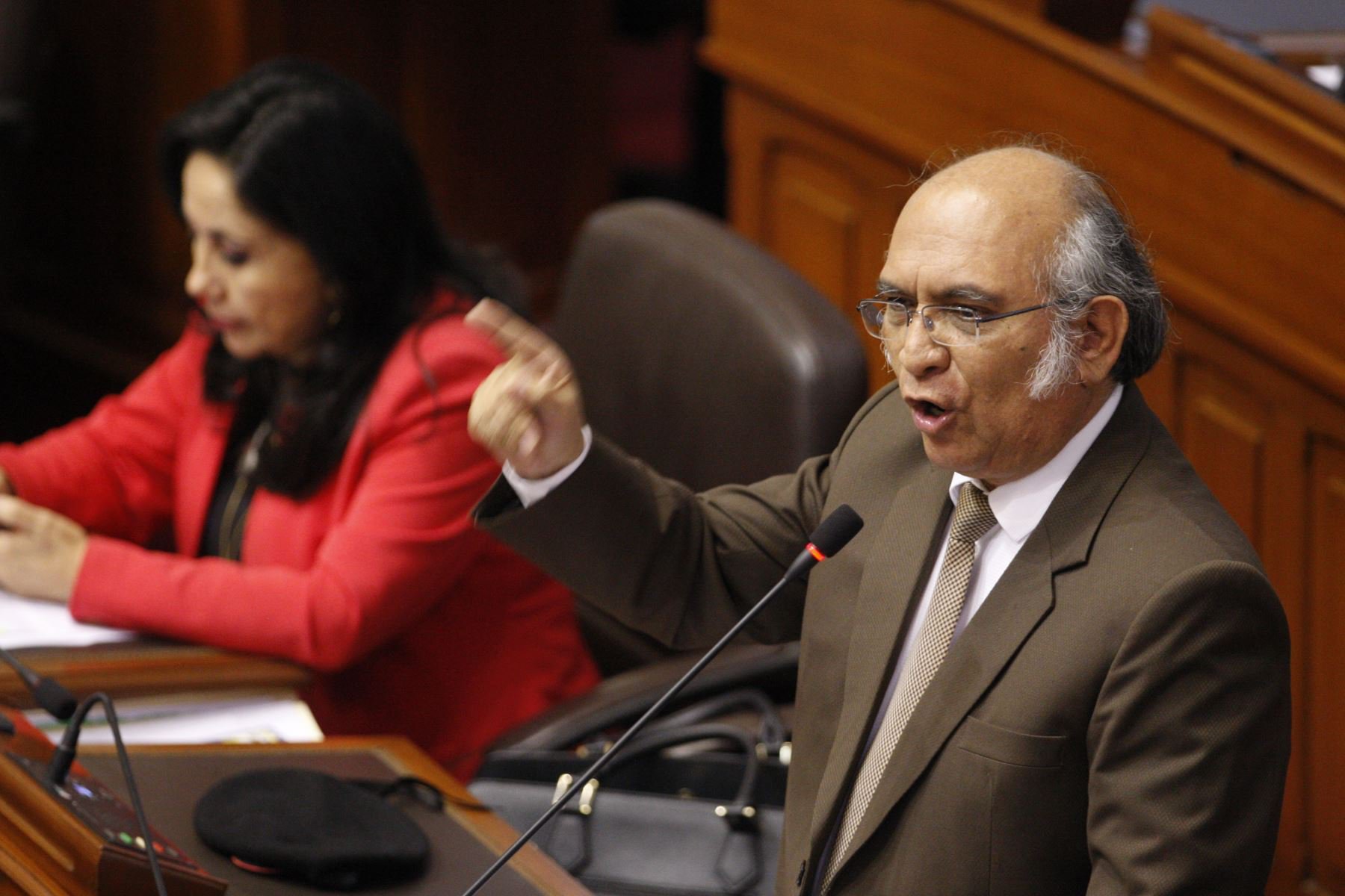 Julio Rosas.jpg