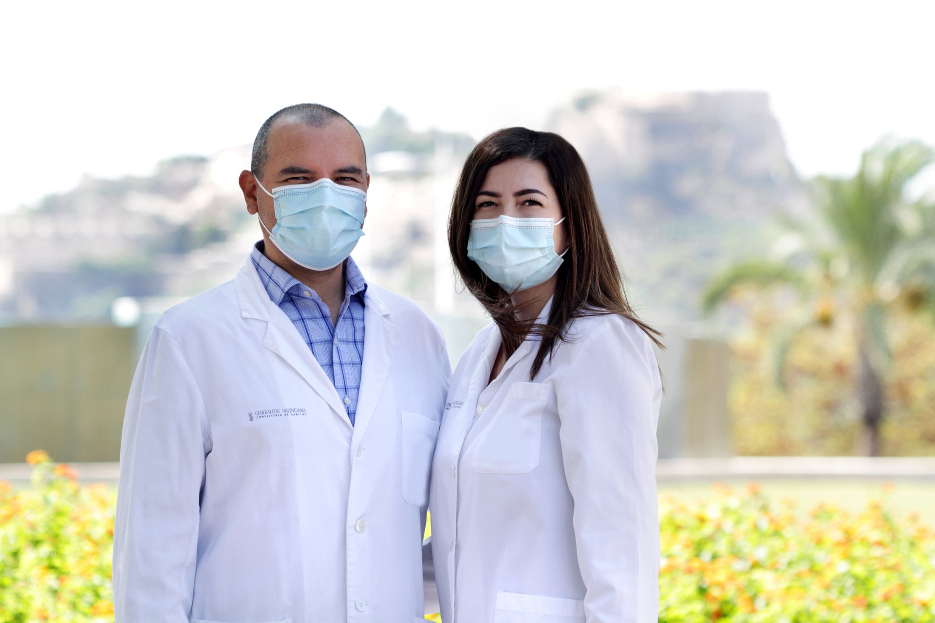 Medicos latinos 2.jpg
