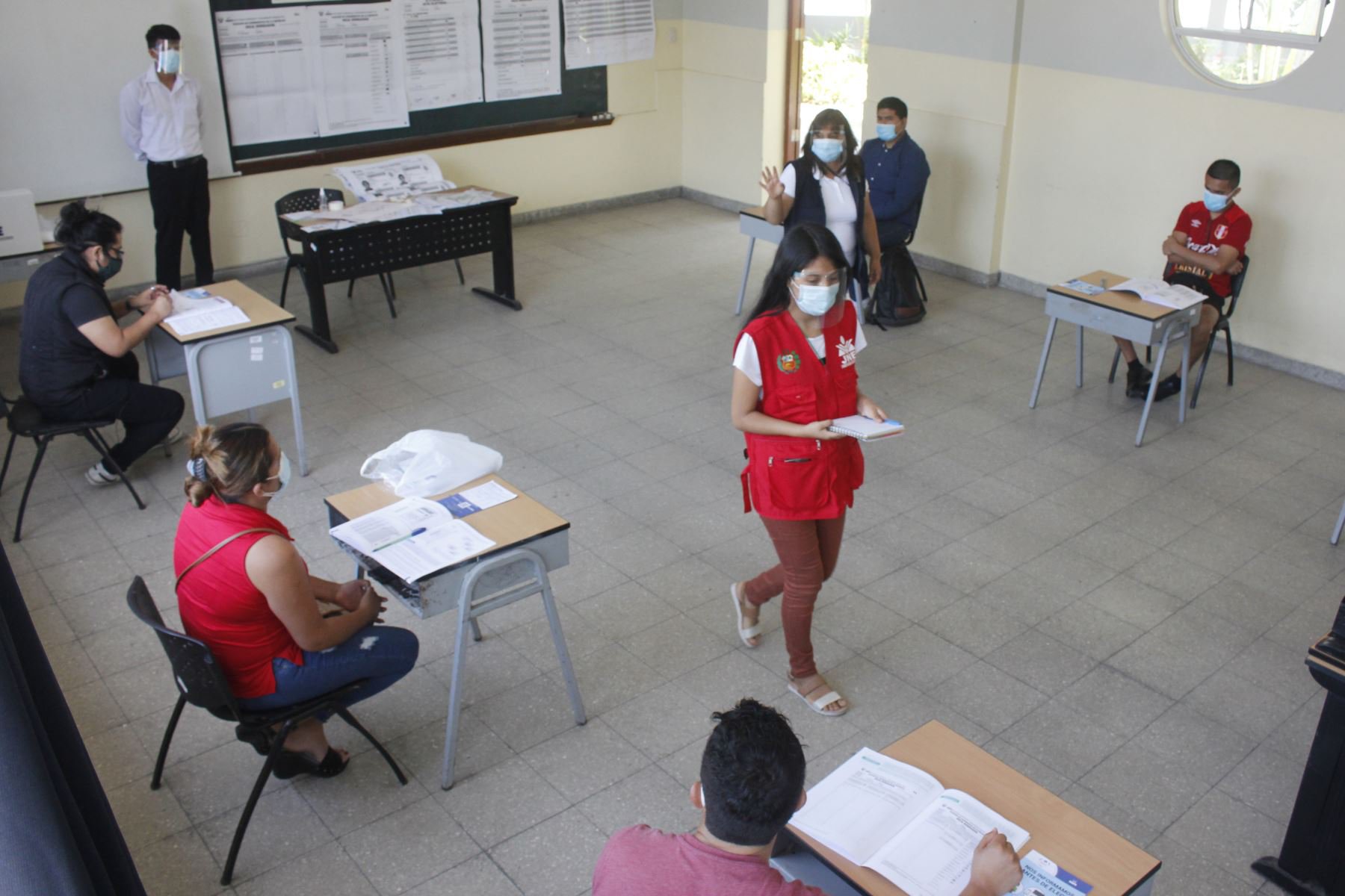 miembros de mesa