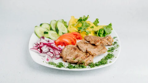meat-barbecue-with-vegetables-green-salad