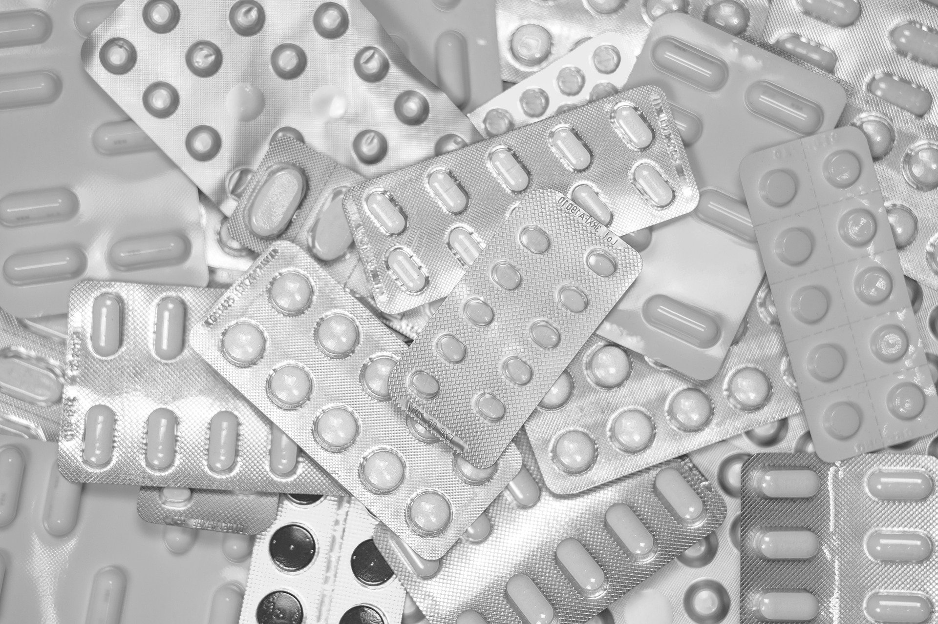 medicine-1851178_1920.jpg