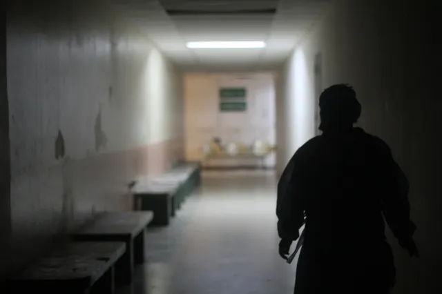 En el Hospital Los Magallanes de Catia, los médicos del área Covid-19 han reportado falta de personal y de agua potable.