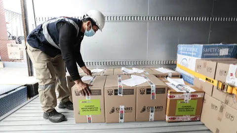 Cajas de medicamentos oncológicos transportados por Cenares