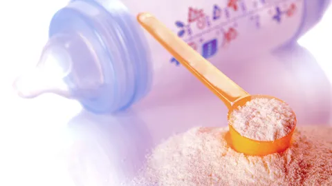 preparation-of-mixture-baby-feeding
